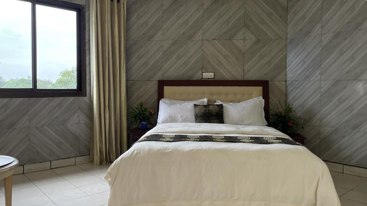 Hotel Les Polygones Kribi Exteriér fotografie