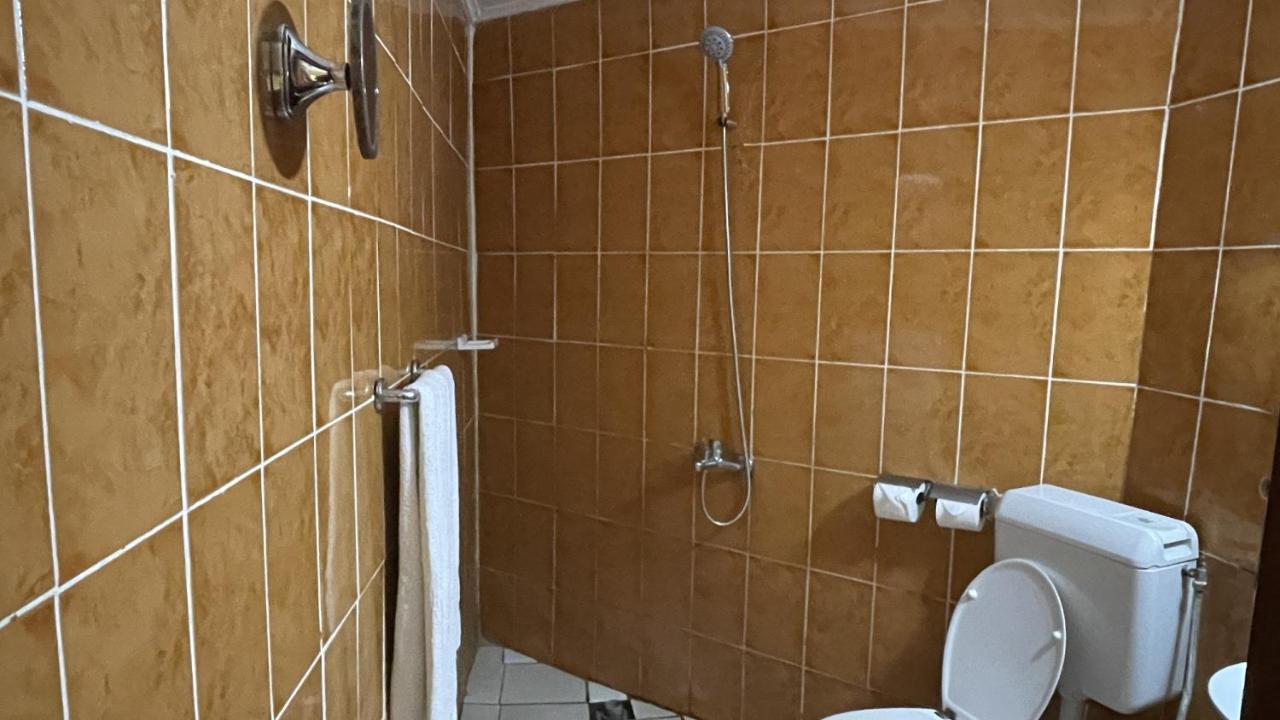 Hotel Les Polygones Kribi Exteriér fotografie