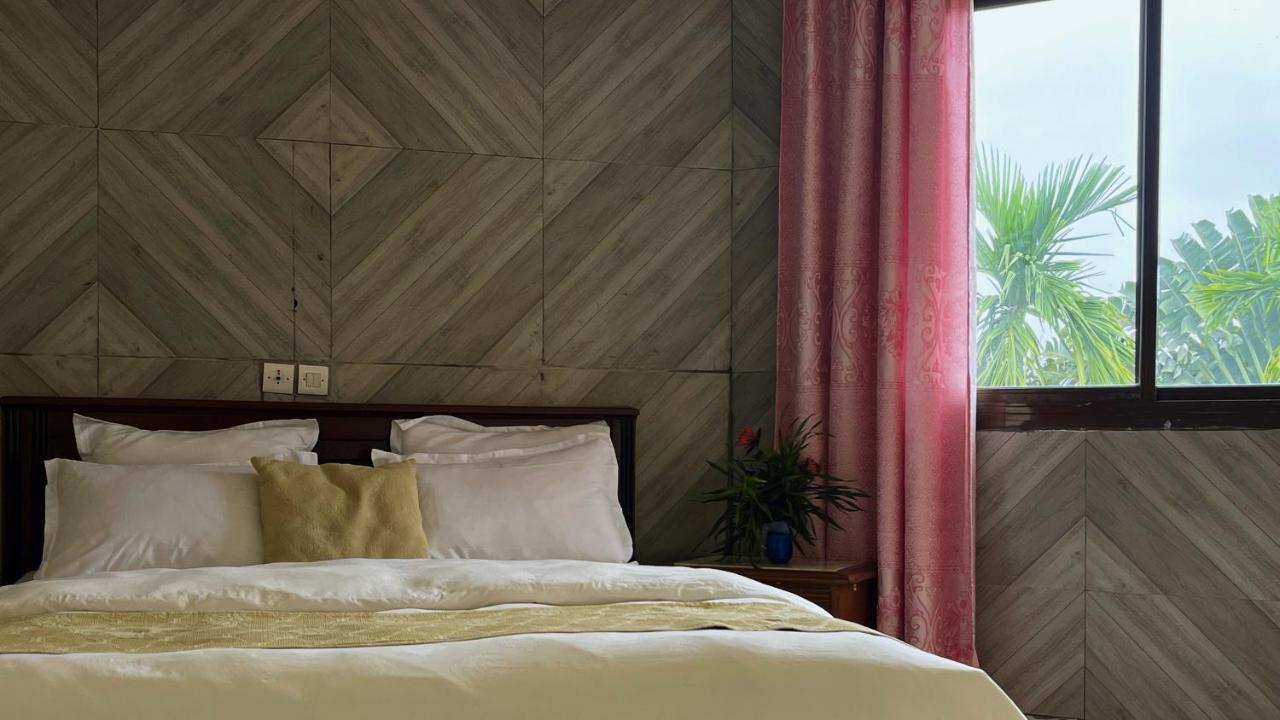 Hotel Les Polygones Kribi Exteriér fotografie