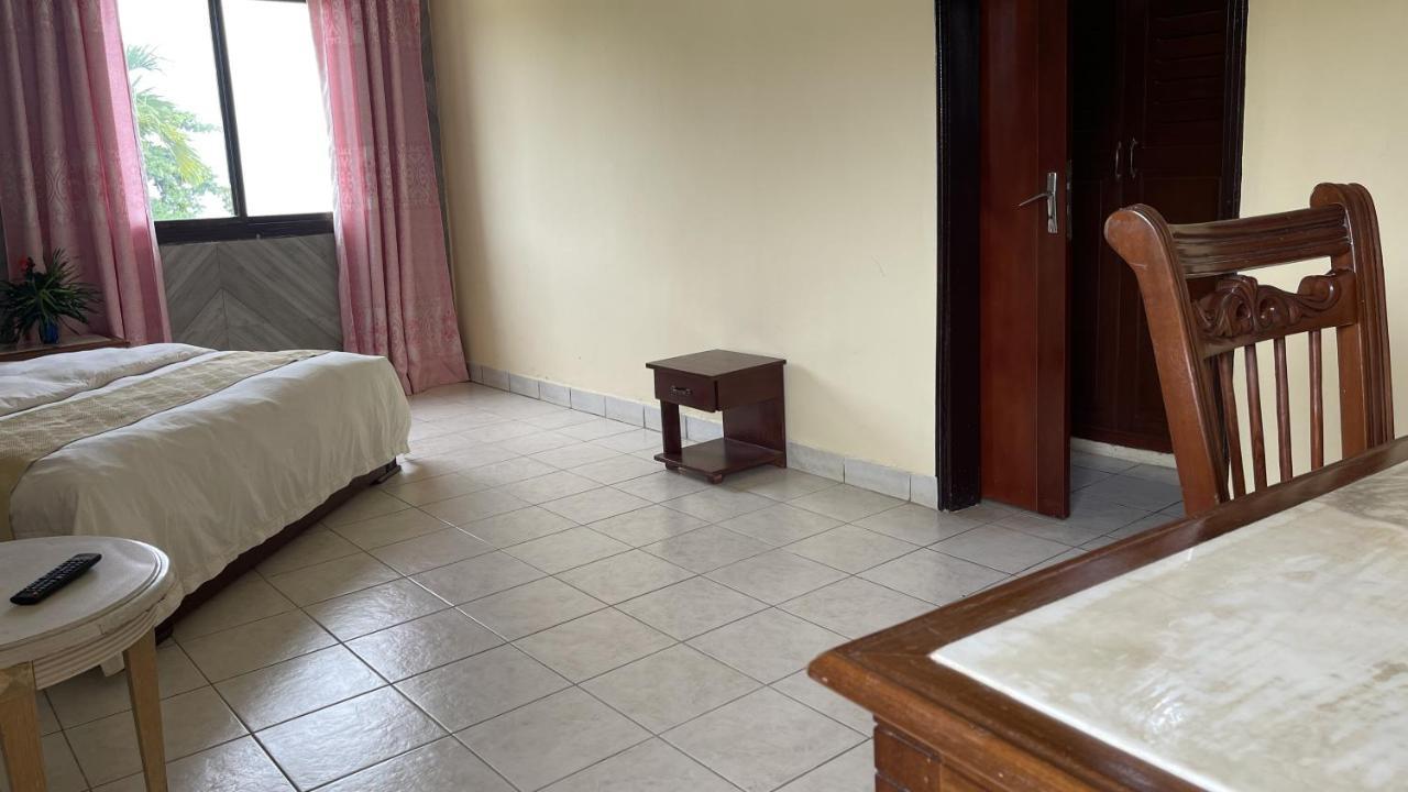 Hotel Les Polygones Kribi Exteriér fotografie