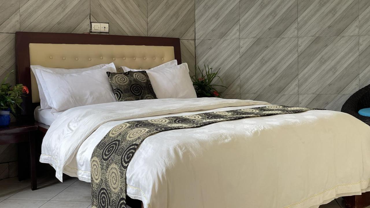 Hotel Les Polygones Kribi Exteriér fotografie